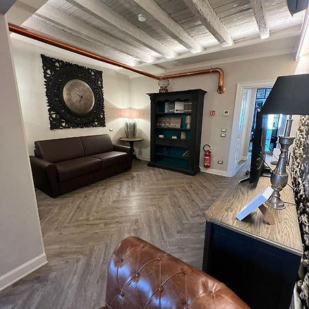 La Vite 2.0 Apartments Desenzano del Garda Bagian luar foto