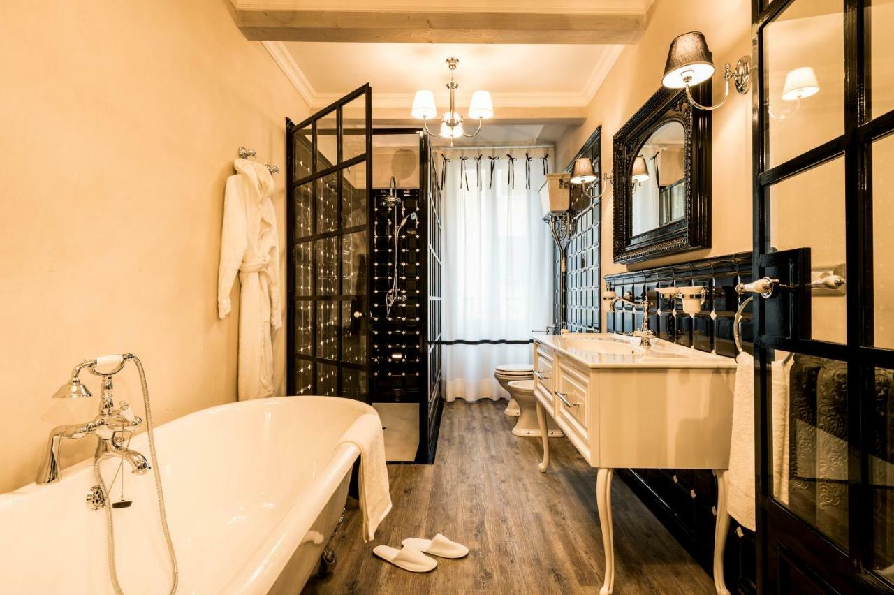 La Vite 2.0 Apartments Desenzano del Garda Bagian luar foto