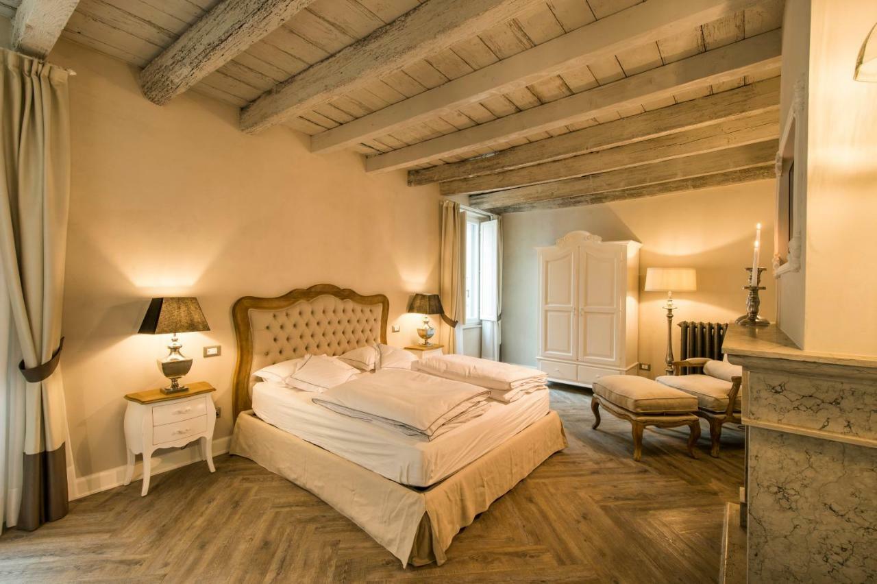 La Vite 2.0 Apartments Desenzano del Garda Bagian luar foto